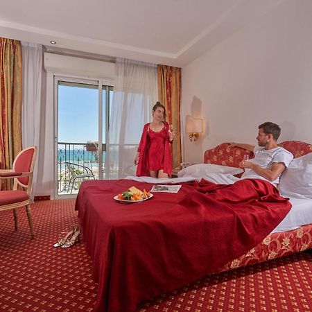 Hotel Bristol ベラーリア・イジェア・マリーナ エクステリア 写真