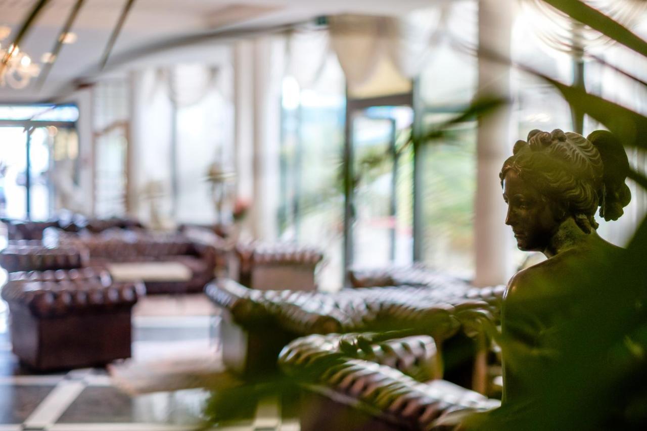 Hotel Bristol ベラーリア・イジェア・マリーナ エクステリア 写真